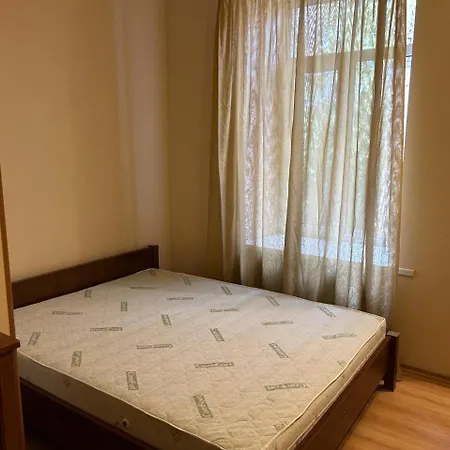 Apartment 3-кімнатні, м. майдан незалежності *